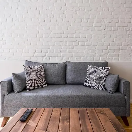 Διαμέρισμα Flat With A Refreshing Balcony In Beyoglu