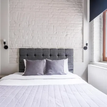 Flat With A Refreshing Balcony In Beyoglu Διαμέρισμα Κωνσταντινούπολη
